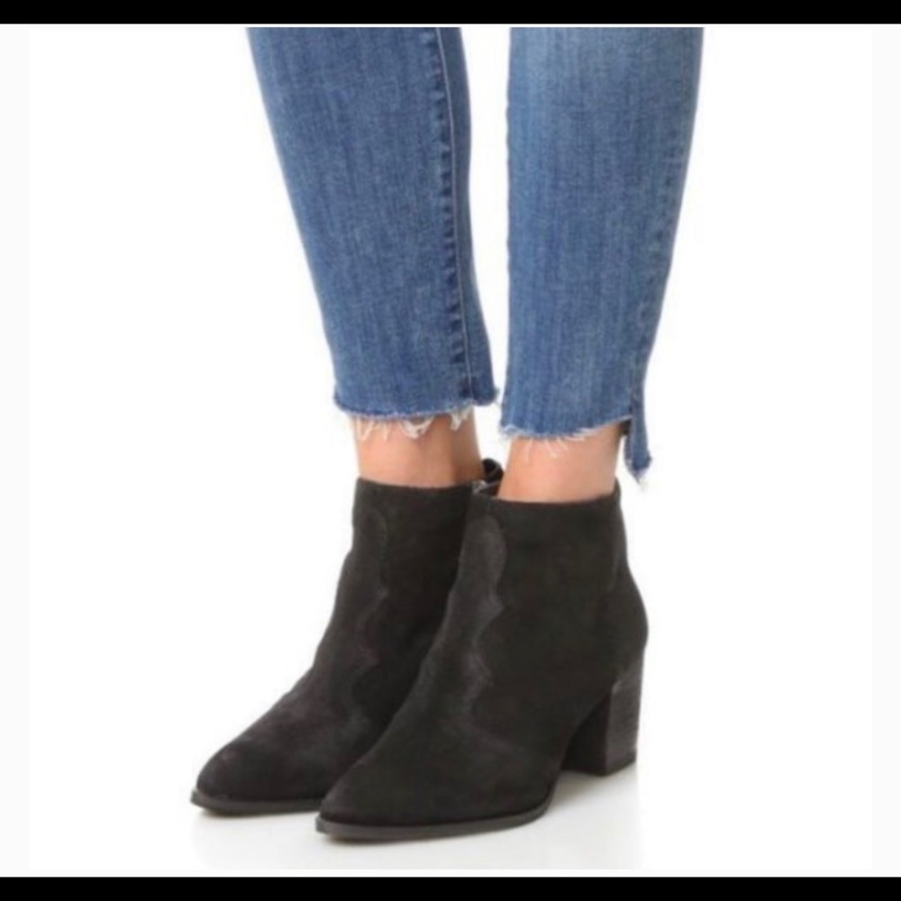 Dolce Vita Lennon Suede Western Booties